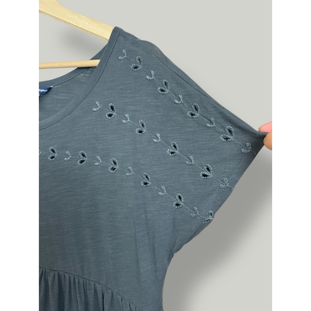 AMERICAN EAGLE Blouse Women Size Medium Gray Baby Doll Top Floral Eyelet - Picture 8 of 14